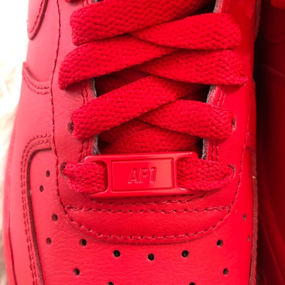✔️ New✔️ NIKEID triple red Air Force 1 Low - Picture 5 of 7